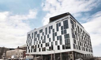 Exterior of the Hyatt Centric Hotel on Beale Street | Alex Shansky